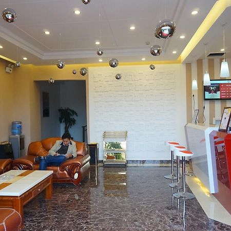 Thank Inn Chain Hotel Guizhou Zunyi Huichuan District Huichuan Avenue Екстериор снимка