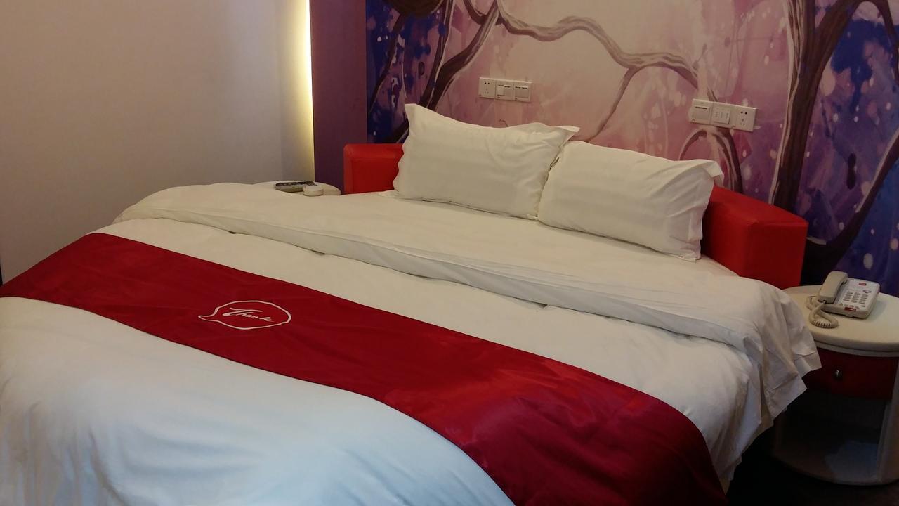 Thank Inn Chain Hotel Guizhou Zunyi Huichuan District Huichuan Avenue Екстериор снимка